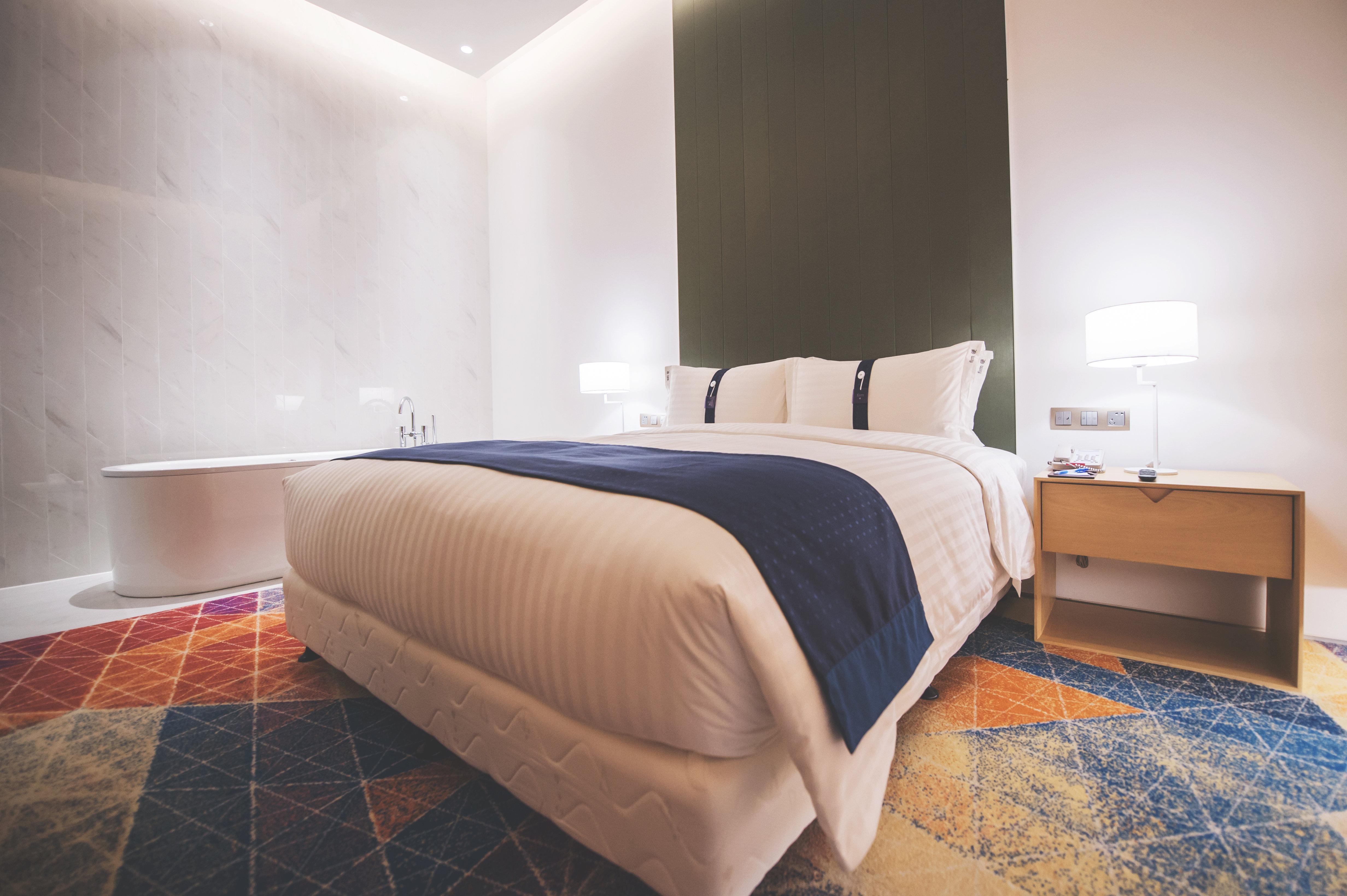 Holiday Inn Express Shanghai Songjiang Fangta By Ihg Экстерьер фото